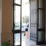 Se si prova a varcare il cancello d�ingresso, si rimarr� per� delusi...
